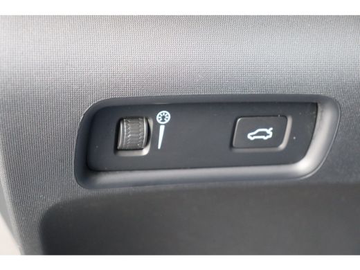 Polestar 2 LONG RANGE 78KWH DUAL MOTOR 408PK / NAVI / CLIMA / FULL-LED / 19" LMV / SOH 90,7% / KEYLESS / WIN... ActivLease financial lease