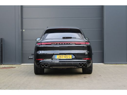 Porsche Cayenne 3.0 E-Hybrid | BTW | PANO | HUD | SOFT-CLOSE | MEMORY | 360 | ACHTERASBESTUURING | ActivLease financial lease