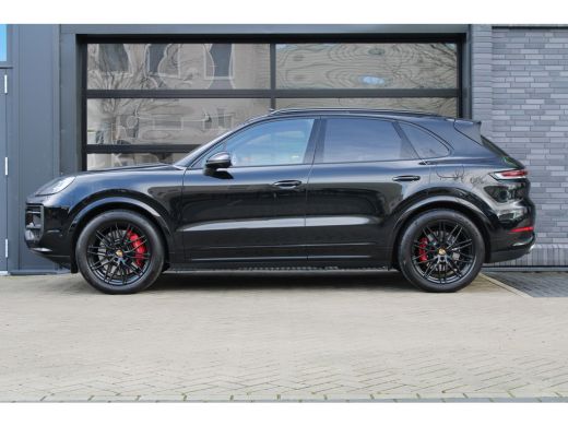 Porsche Cayenne 3.0 E-Hybrid | BTW | PANO | HUD | SOFT-CLOSE | MEMORY | 360 | ACHTERASBESTUURING | ActivLease financial lease