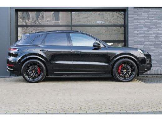 Porsche Cayenne 3.0 E-Hybrid | BTW | PANO | HUD | SOFT-CLOSE | MEMORY | 360 | ACHTERASBESTUURING | ActivLease financial lease