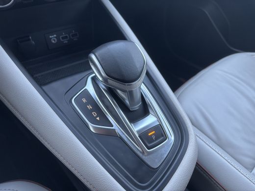 Renault Captur 1.3 TCe 130 Initiale Paris | Stuurverwarming | Leer | Adaptieve Cruise | Dodehoek Detectie ActivLease financial lease