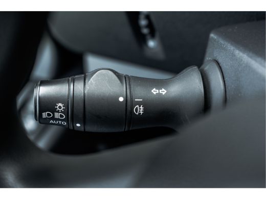 Renault Trafic 2.3dCi 145PK Bakwagen met deuren | LED | Camera | Navi | Airco ActivLease financial lease