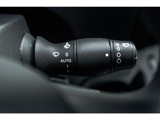 Renault Trafic 2.3dCi 145PK Bakwagen met deuren | LED | Camera | Navi | Airco ActivLease financial lease