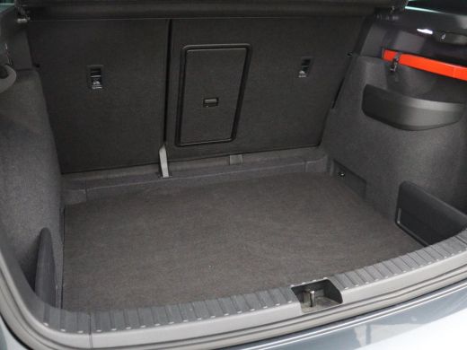 Skoda Karoq 1.5 TSI Sportline | Trekhaak | Stoelverwarming | Virtual Cockpit | Stuurverwarming | Carplay | Sp... ActivLease financial lease