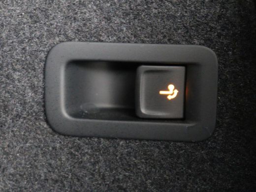 Skoda Karoq 1.5 TSI Sportline | Trekhaak | Stoelverwarming | Virtual Cockpit | Stuurverwarming | Carplay | Sp... ActivLease financial lease