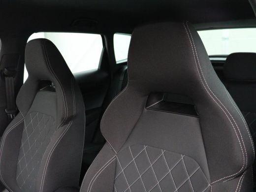 Skoda Karoq 1.5 TSI Sportline | Trekhaak | Stoelverwarming | Virtual Cockpit | Stuurverwarming | Carplay | Sp... ActivLease financial lease