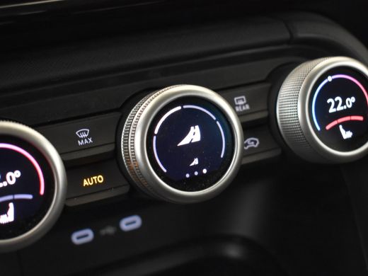 Skoda Kodiaq 1.5 TSI PHEV Business Edition 204 PK DSG/AUTO | Trekhaak uitklapbaar | Navigatie full map | stoel... ActivLease financial lease