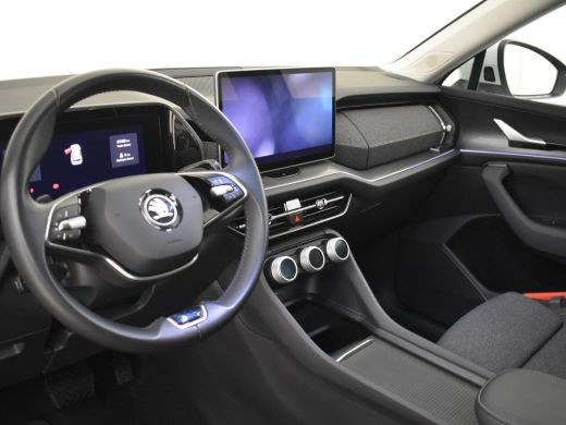 Skoda Kodiaq 1.5 TSI PHEV Business Edition 204 PK DSG/AUTO | Trekhaak uitklapbaar | Navigatie full map | stoel... ActivLease financial lease