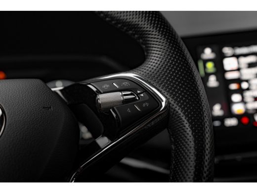 Skoda Octavia Combi 1.4 TSI iV PHEV 204pk Sportline Business | Panoramadak | Trekhaak | Head-Up | Keyless | 18"... ActivLease financial lease