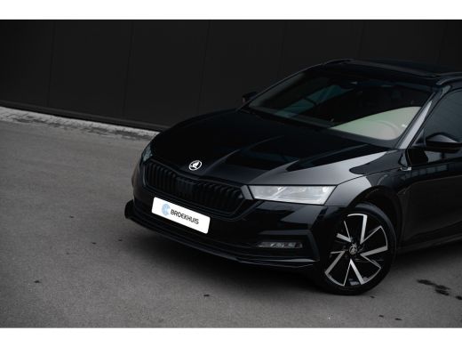 Skoda Octavia Combi 1.4 TSI iV PHEV 204pk Sportline Business | Panoramadak | Trekhaak | Head-Up | Keyless | 18"... ActivLease financial lease