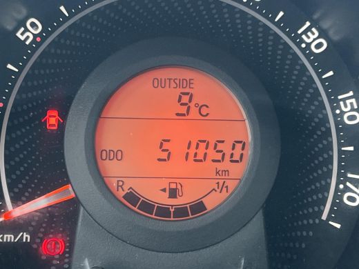 Toyota Aygo 1.0 VVT-i x-joy | Carplay | Licht metalen velgen | Automatische airco | Parkeercamera | ActivLease financial lease