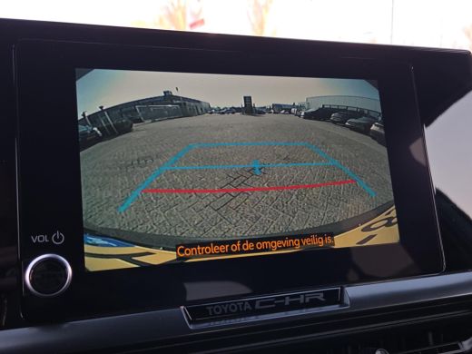 Toyota C-HR 2.0 Plug-in Hybrid 220 Dynamic | Apple CarPlay | Stuur verwarming | Blindspot | Rijklaar incl. ga... ActivLease financial lease