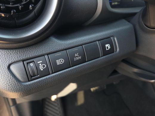 Toyota C-HR 2.0 Plug-in Hybrid 220 Dynamic | Apple CarPlay | Stuur verwarming | Blindspot | Rijklaar incl. ga... ActivLease financial lease