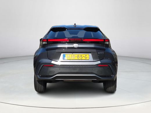 Toyota C-HR 2.0 Plug-in Hybrid 220 Dynamic | Apple CarPlay | Stuur verwarming | Blindspot | Rijklaar incl. ga... ActivLease financial lease