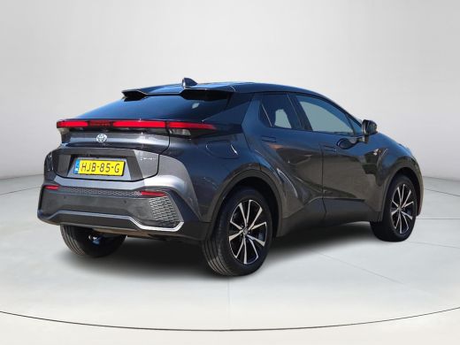 Toyota C-HR 2.0 Plug-in Hybrid 220 Dynamic | Apple CarPlay | Stuur verwarming | Blindspot | Rijklaar incl. ga... ActivLease financial lease
