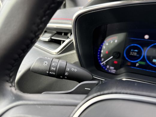 Toyota Corolla Touring Sports 2.0 Hybrid Executive | Navigatie | Apple CarPlay/Android auto | Achteruitrijcamera | Panoramadak ActivLease financial lease