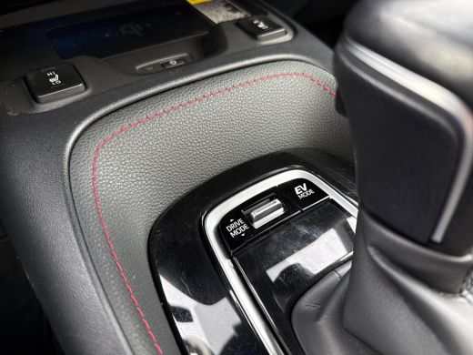 Toyota Corolla Touring Sports 2.0 Hybrid Executive | Navigatie | Apple CarPlay/Android auto | Achteruitrijcamera | Panoramadak ActivLease financial lease