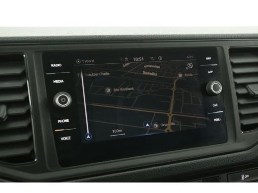 Volkswagen Crafter 2.0 TDI | Bakwagen | Laadklep | Zijdeur | 3000KG Trekgew. | Airco | Camera | 3 Zits | Carplay | Navi ActivLease financial lease