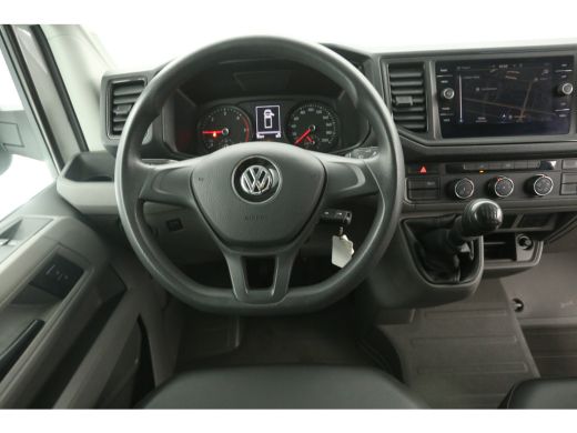 Volkswagen Crafter 2.0 TDI | Bakwagen | Laadklep | Zijdeur | 3000KG Trekgew. | Airco | Camera | 3 Zits | Carplay | Navi ActivLease financial lease