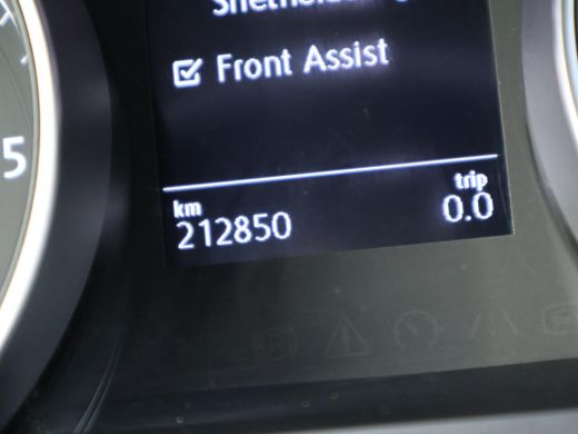 Volkswagen Golf 1.6 TDI 116 PK AUT. *1e EIGENAAR / BTW* + MASSAGE | CARPLAY | ADAPTIVE CRUISE | TREKHAAK | STOELV... ActivLease financial lease