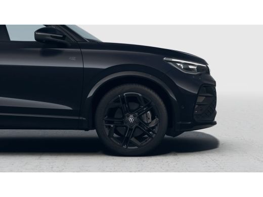 Volkswagen Tiguan R-Line Edition - eHybrid | 'App-Connect' draadloze smartphone integratie | Automatische afstandsr... ActivLease financial lease