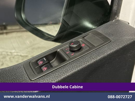 Volkswagen Transporter 2.0 TDI 150pk L2H1 Dubbele Cabine Euro6 Airco | 5-Zits | Navigatie | 2500kg Trekhaak | Apple Carp... ActivLease financial lease