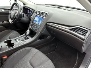 Ford Mondeo Wagon 2.0 Hybrid Titanium Automaat / Pdc.V+A / Navigatie / Radio-multimedia /  Airco-ecc. / Apk 1...