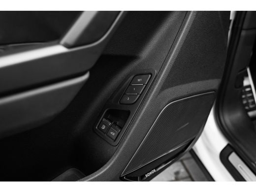 Audi Q3 45 TFSI e S line 245PK | Trekhaak | Panorama dak | Sonos Audio | Elek. stoel + Geheugen | Camera ... ActivLease financial lease