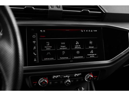Audi Q3 45 TFSI e S line 245PK | Trekhaak | Panorama dak | Sonos Audio | Elek. stoel + Geheugen | Camera ... ActivLease financial lease