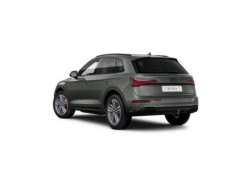 Audi Q5 55 TFSI e S edition Competition 367PK | Trekhaak | Panorama Dak | Voorruit verw. | Stoelverw. | C... ActivLease financial lease