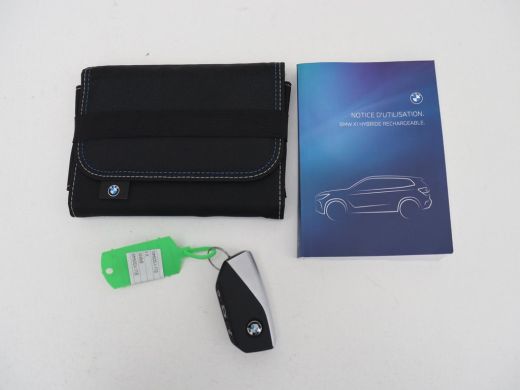 BMW X1 xDrive25e | Leder | Sportstoelen | Carplay | Adaptief LED | Keyless | Camera | Park Assist | Live... ActivLease financial lease