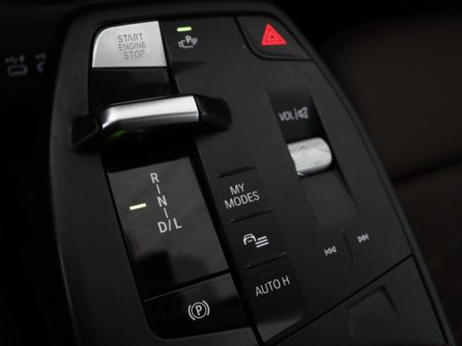 BMW X1 xDrive25e | Leder | Sportstoelen | Carplay | Adaptief LED | Keyless | Camera | Park Assist | Live... ActivLease financial lease