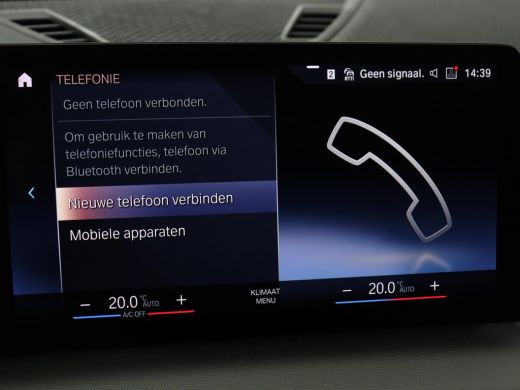 BMW X1 xDrive25e | Leder | Sportstoelen | Carplay | Adaptief LED | Keyless | Camera | Park Assist | Live... ActivLease financial lease