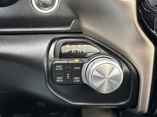 Dodge Ram 1500 1500 5.7 V8 LARAMIE / LPG / TREKHAAK 3.5T / ADAPTIVE CRUISE / CAMERA / PANO / 12 INCH SCREEN / DE... ActivLease financial lease