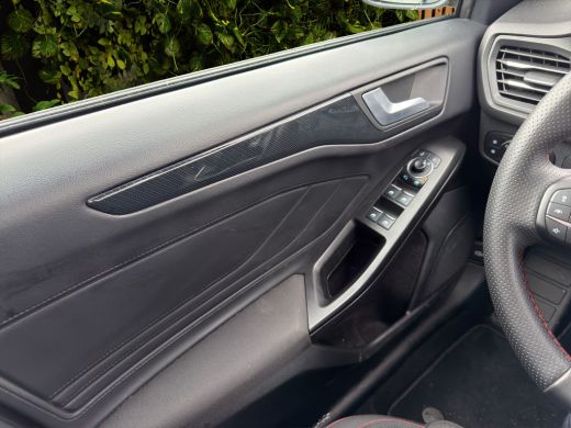 Ford Focus 1.0 EcoBoost Hybrid ST Line Automaat 155PK | Adaptive Cruise | Camera | Stuur/stoelverwarming ActivLease financial lease