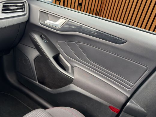 Ford Focus 1.0 EcoBoost Hybrid ST Line Automaat 155PK | Adaptive Cruise | Camera | Stuur/stoelverwarming ActivLease financial lease