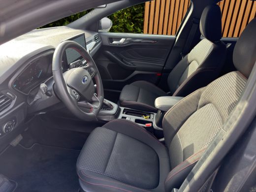 Ford Focus 1.0 EcoBoost Hybrid ST Line Automaat | Adaptive Cruise | Camera | Stuur/stoelverwarming ActivLease financial lease