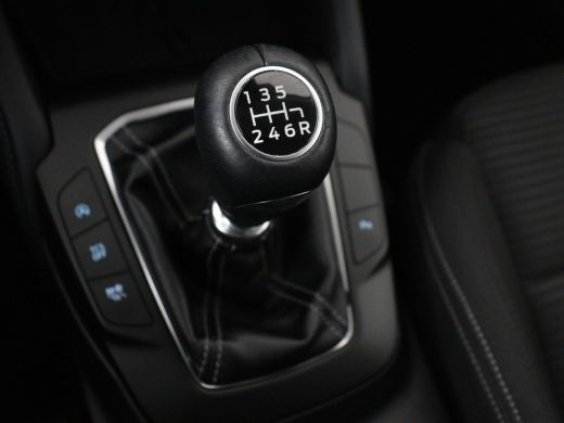 Ford Focus 1.0 EcoBoost Hybrid Titanium X | Stoelverwarming | Camera | Carplay | Digital Cockpit | Stuurverw... ActivLease financial lease