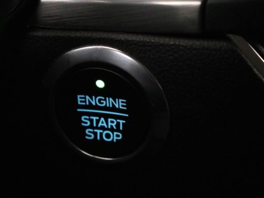 Ford Focus 1.0 EcoBoost Hybrid Titanium X | Stoelverwarming | Camera | Carplay | Digital Cockpit | Stuurverw... ActivLease financial lease