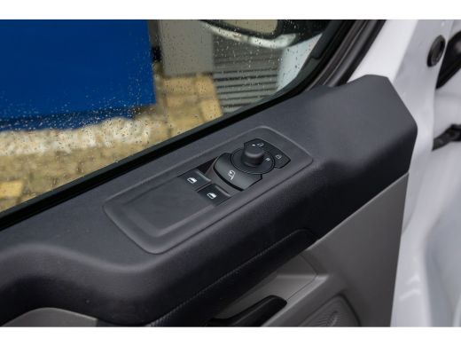 Ford Transit Custom 280 2.0 TDCI L1H1 Trend | Camera | Apple Carplay/Android Auto | Cruise control | 2 zitplaatsen re... ActivLease financial lease