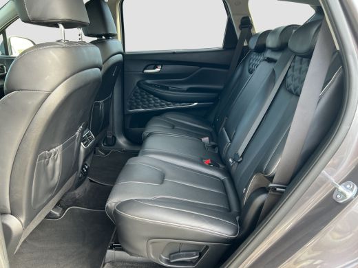 Hyundai Santa Fe 1.6 T-GDI HEV 230pk Premium 7p | Premium Audio | Carplay | Adaptive cruise controle | Dodehoekdet... ActivLease financial lease