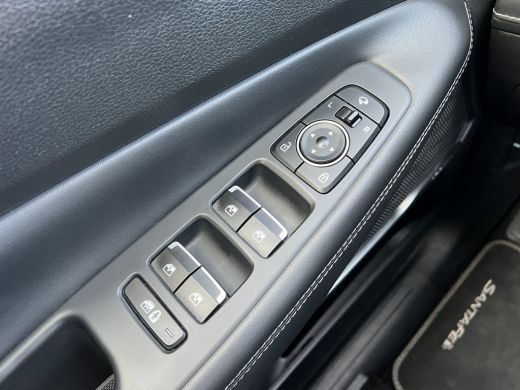 Hyundai Santa Fe 1.6 T-GDI HEV 230pk Premium 7p | Premium Audio | Carplay | Adaptive cruise controle | Dodehoekdet... ActivLease financial lease