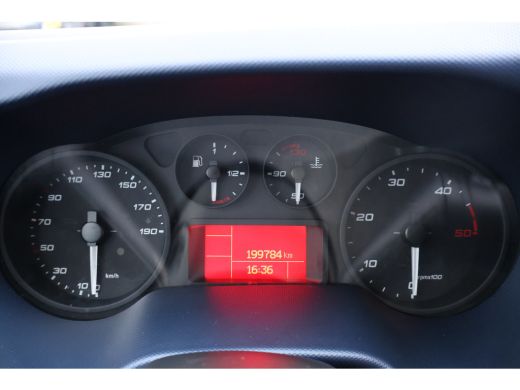 Iveco Daily 35C14 Automaat Hi-matic Bakwagen met Laadklep ActivLease financial lease