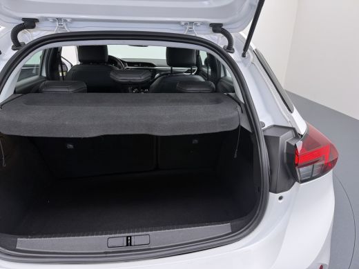 Opel Corsa 1.2 GS Line / Navigatie / Camera / Keyless / Parkeersensoren / LED / Carplay / 16'' LMV / ActivLease financial lease