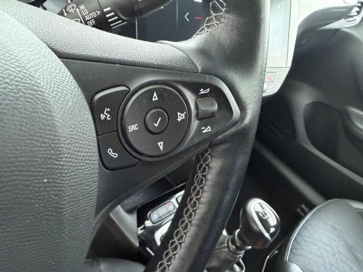 Opel Corsa 1.2 GS Line / Navigatie / Camera / Keyless / Parkeersensoren / LED / Carplay / 16'' LMV / ActivLease financial lease