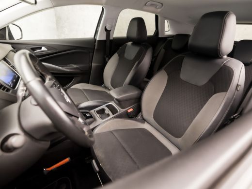Opel Grandland X 1.2 Turbo Elegance (APPLE CARPLAY, GROOT NAVI, CLIMATE, 360 CAMERA, LEDER, SPORTSTOELEN, TREKHAAK... ActivLease financial lease