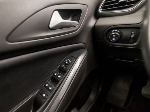 Opel Grandland X 1.2 Turbo Elegance (APPLE CARPLAY, GROOT NAVI, CLIMATE, 360 CAMERA, LEDER, SPORTSTOELEN, TREKHAAK... ActivLease financial lease