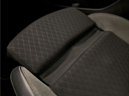 Opel Grandland X 1.2 Turbo Elegance (APPLE CARPLAY, GROOT NAVI, CLIMATE, 360 CAMERA, LEDER, SPORTSTOELEN, TREKHAAK... ActivLease financial lease