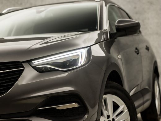 Opel Grandland X 1.2 Turbo Sport Automaat (APPLE CARPLAY, GROOT NAVI, LANE ASSIST, LEDER, CAMERA, LED KOPLAMPEN, S... ActivLease financial lease