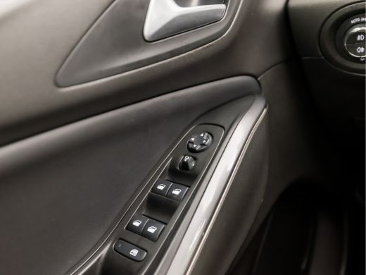 Opel Grandland X 1.2 Turbo Sport Automaat (APPLE CARPLAY, GROOT NAVI, LANE ASSIST, LEDER, CAMERA, LED KOPLAMPEN, S... ActivLease financial lease